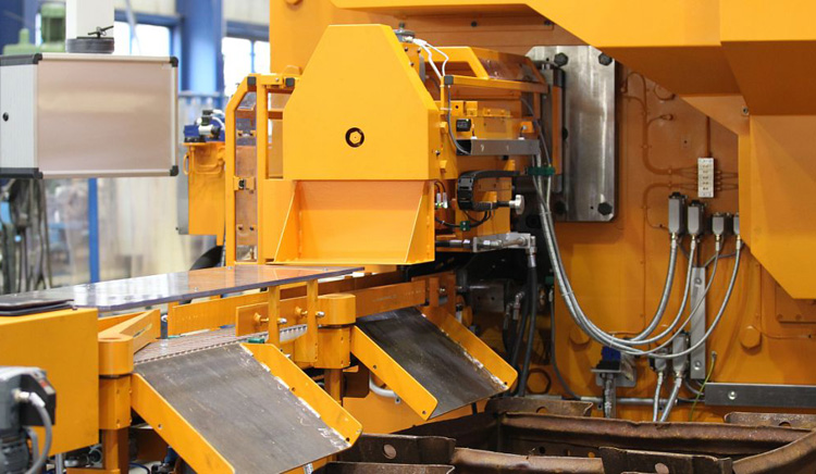 橡塑機械設備使用時應該注意哪些問題？